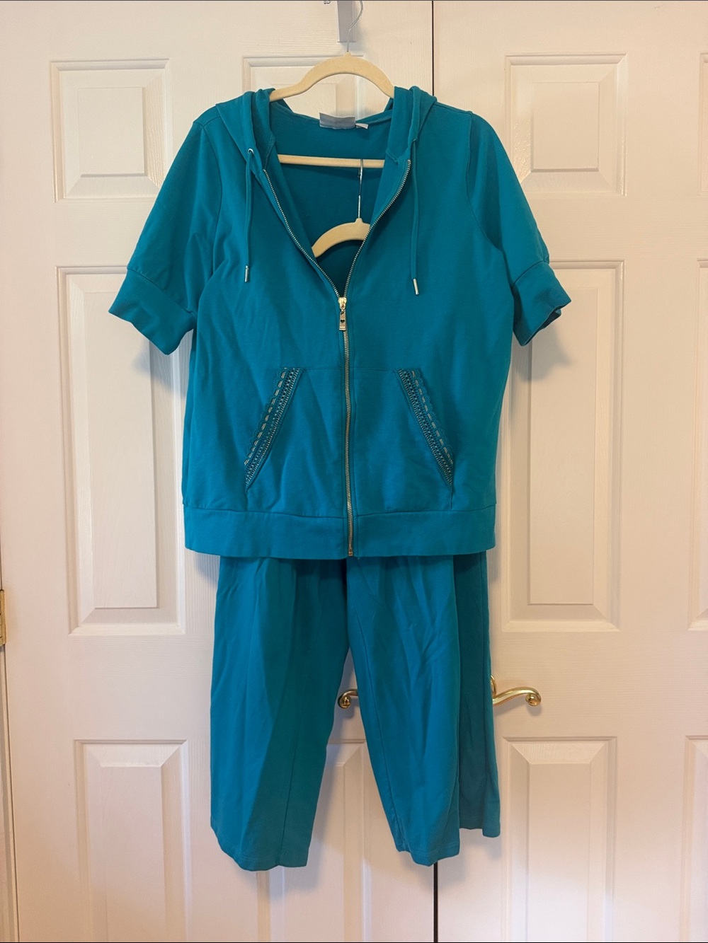 Belle Beach by Kim Gravel Teal Short-Sleeve Zip Hoodie with Matching 3/4 Pants
